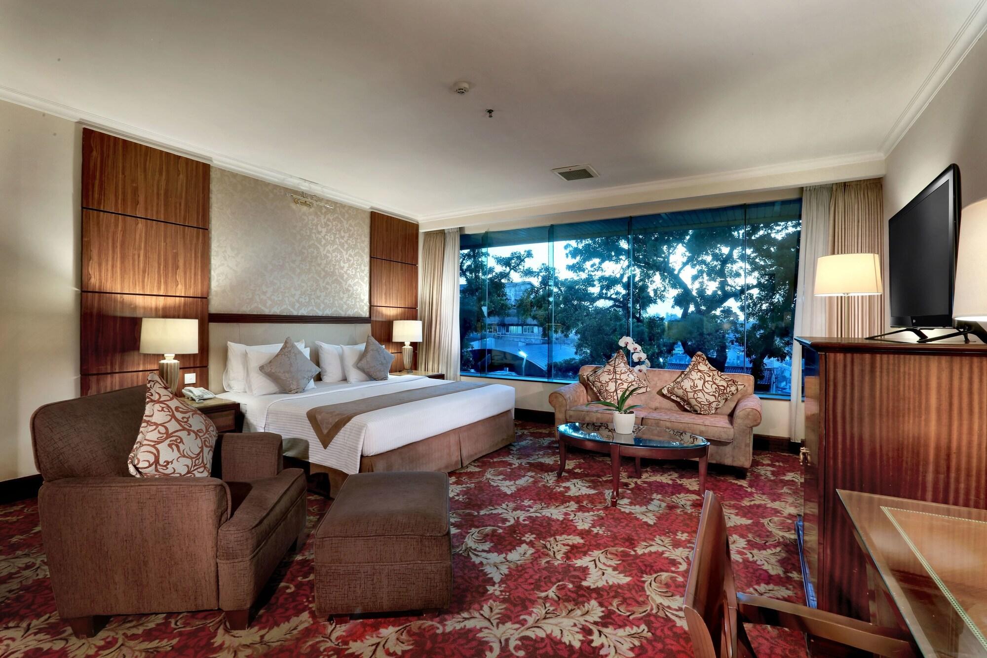 Aston Tropicana Hotel Bandung Eksteriør billede