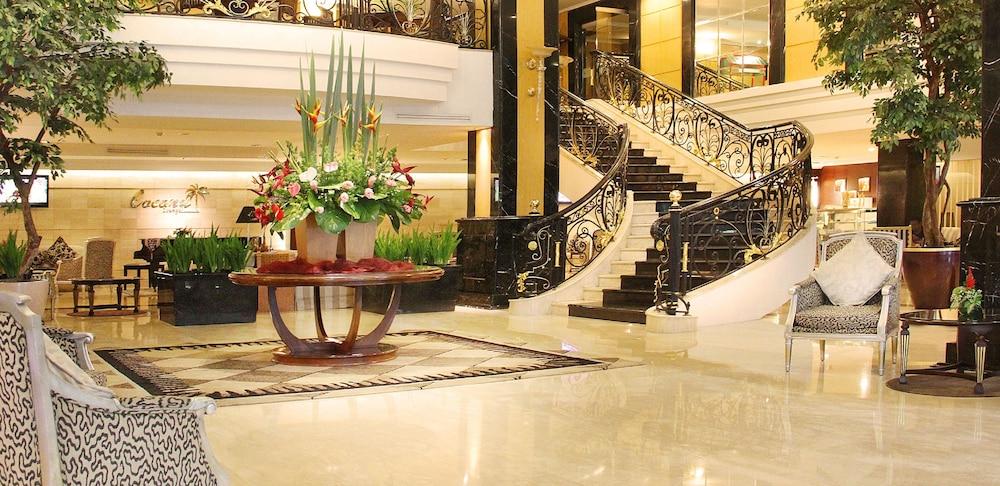 Aston Tropicana Hotel Bandung Eksteriør billede