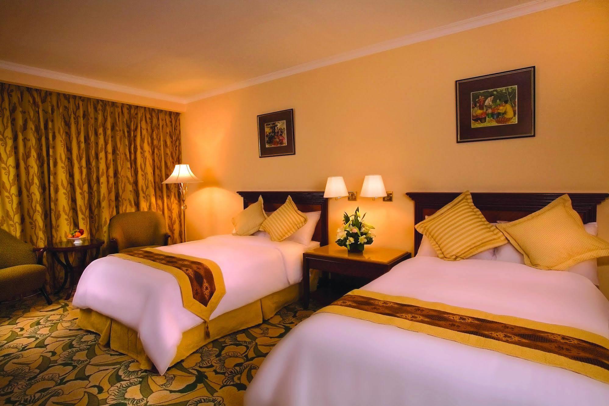 Aston Tropicana Hotel Bandung Eksteriør billede