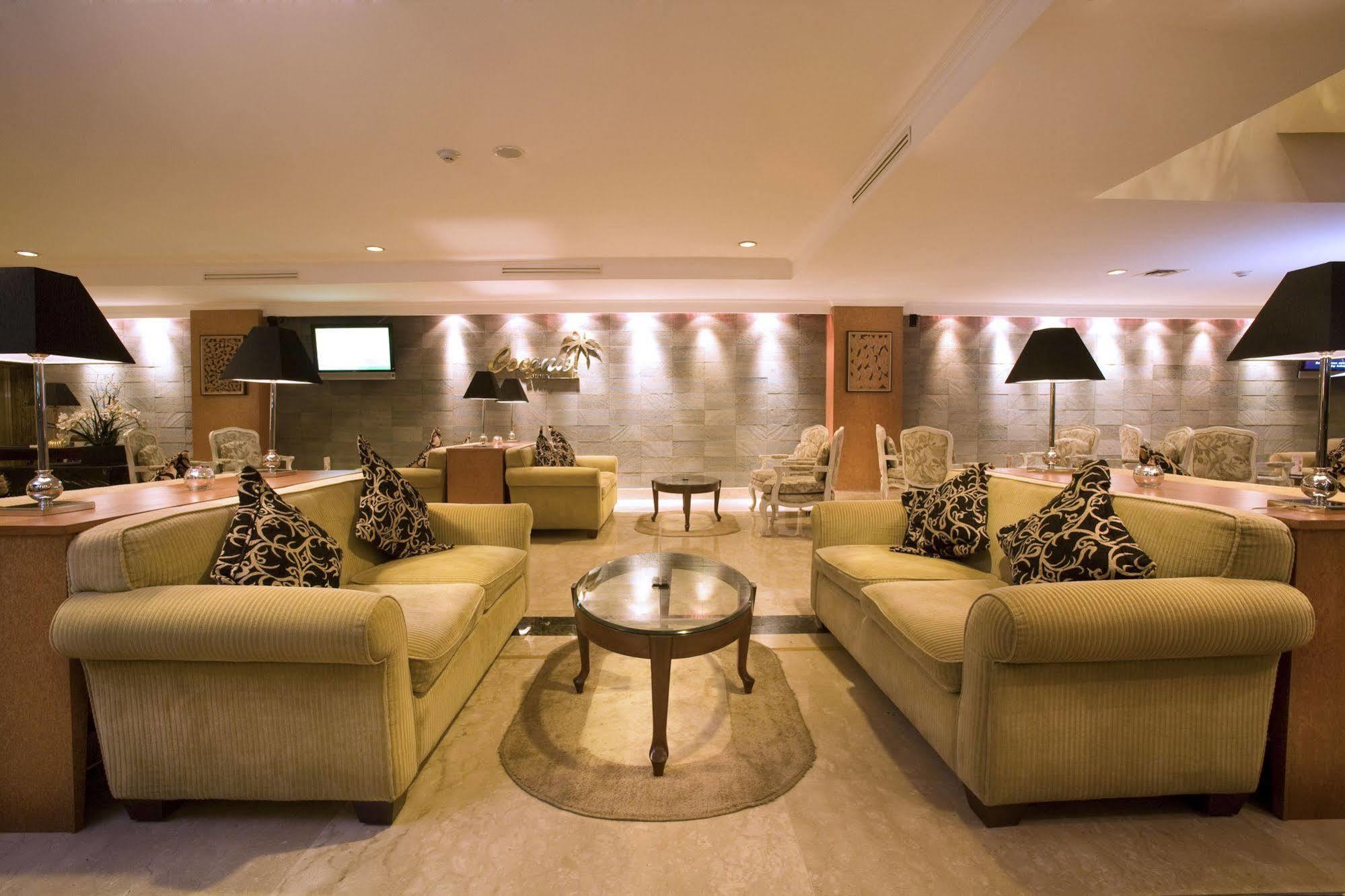 Aston Tropicana Hotel Bandung Eksteriør billede