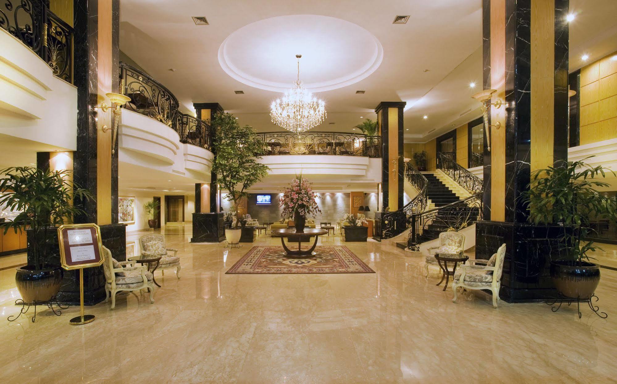 Aston Tropicana Hotel Bandung Eksteriør billede